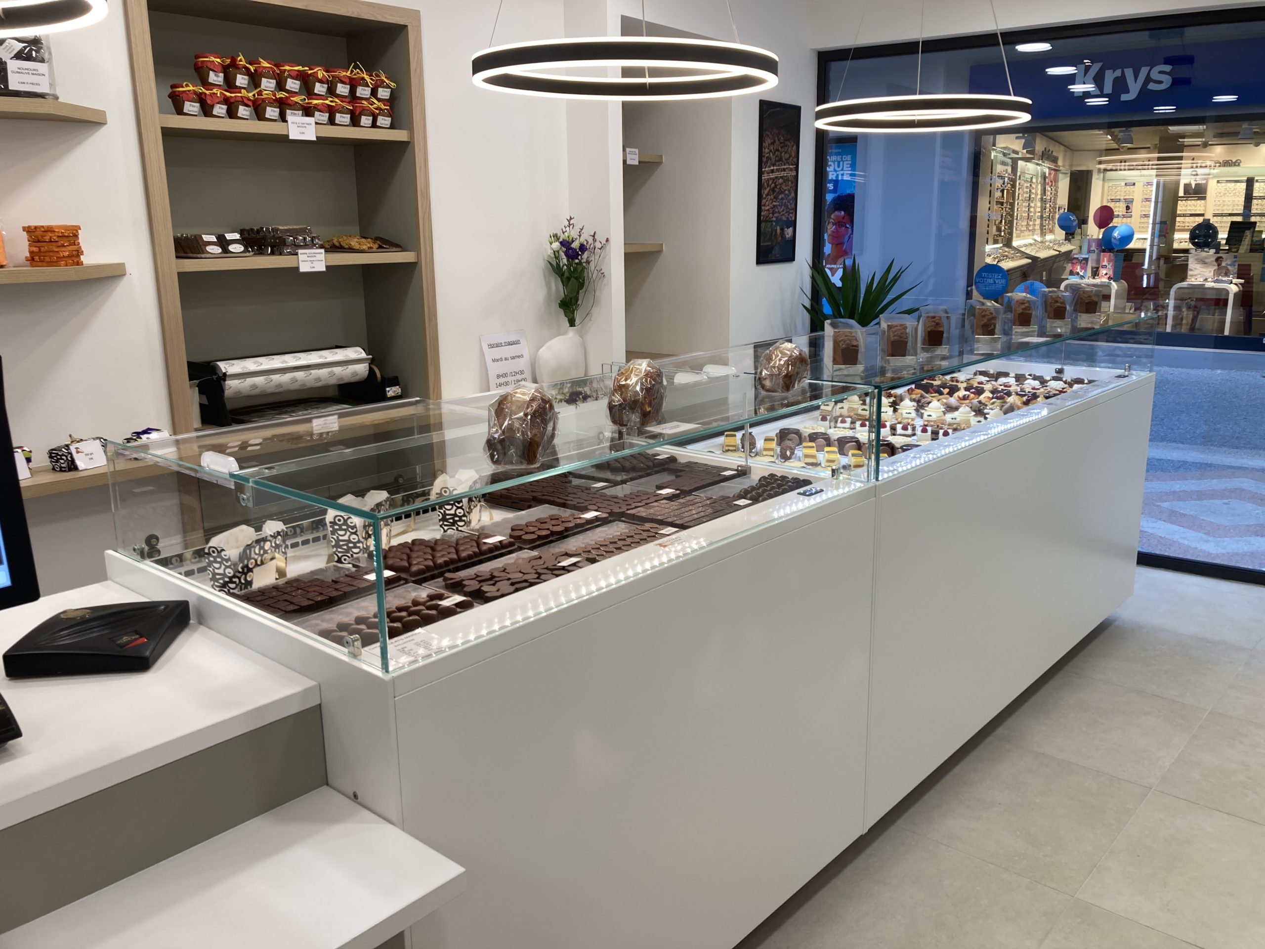 Réalisation : pâtisserie-chocolaterie Franck PETIT à Saint-Marcellin