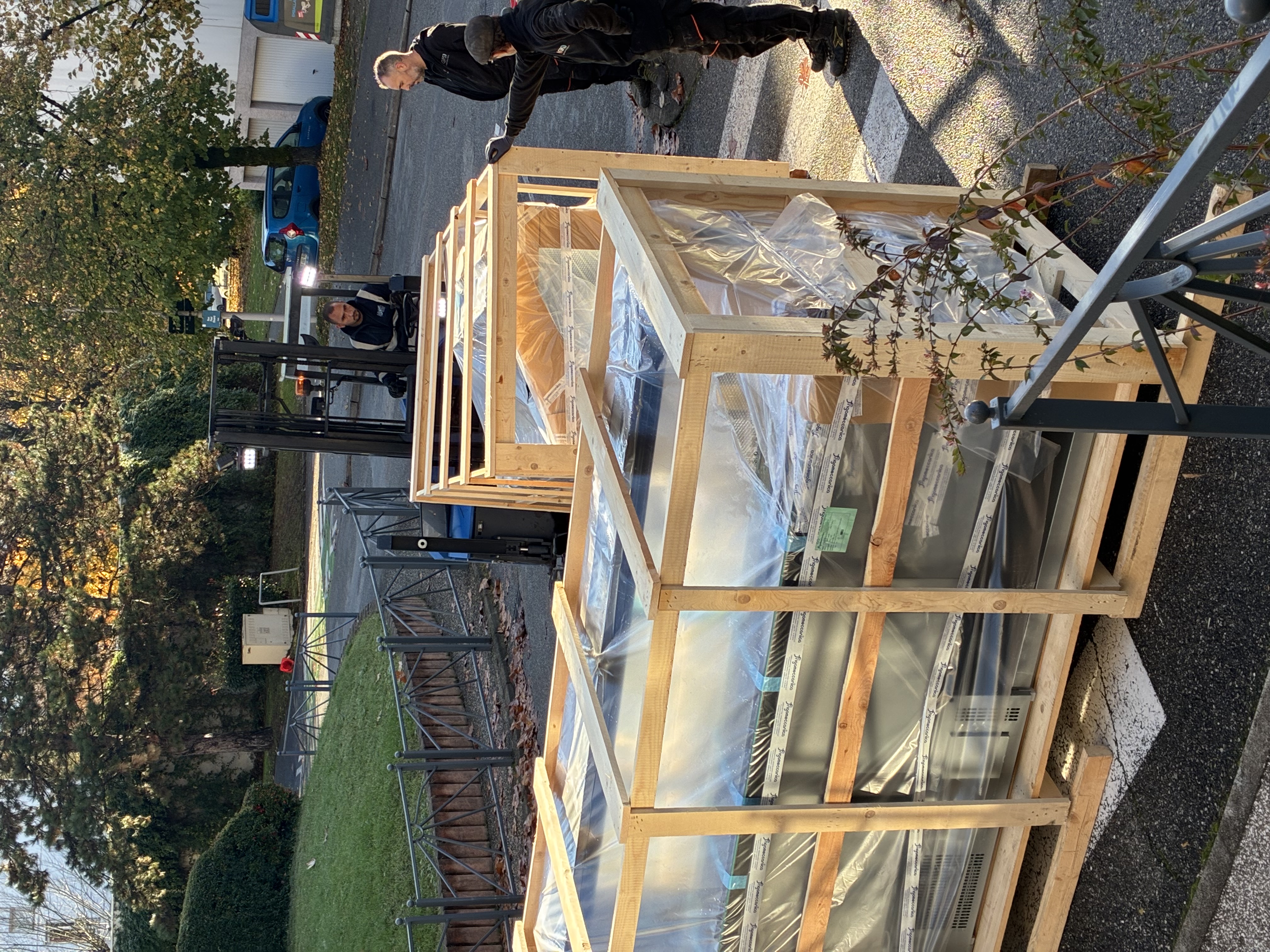 Photo des vitrines emballé début de livraison